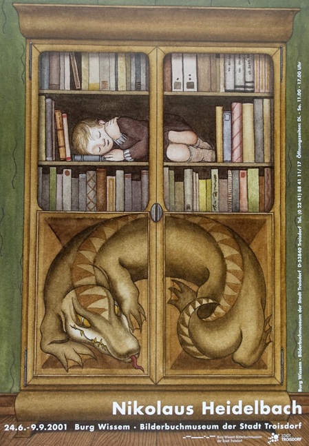 Nikolaus Heidelbach, Ausstellungsplakat kind schläft in bücherschrank mit drachen
